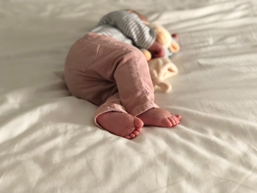 child sleeping montessori